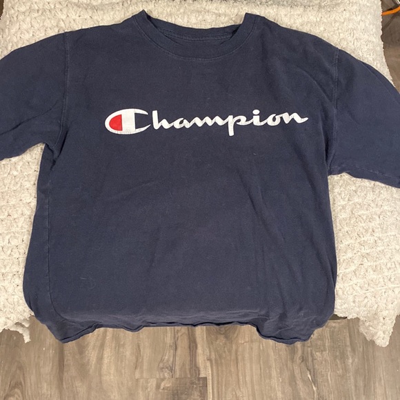 Champion Teeshirt - Picture 1 of 3
